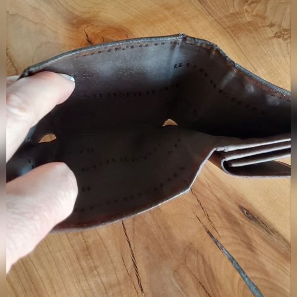 BURBERRY NOVA CHECK TRI-FOLD WALLET - Picture 8 of 11